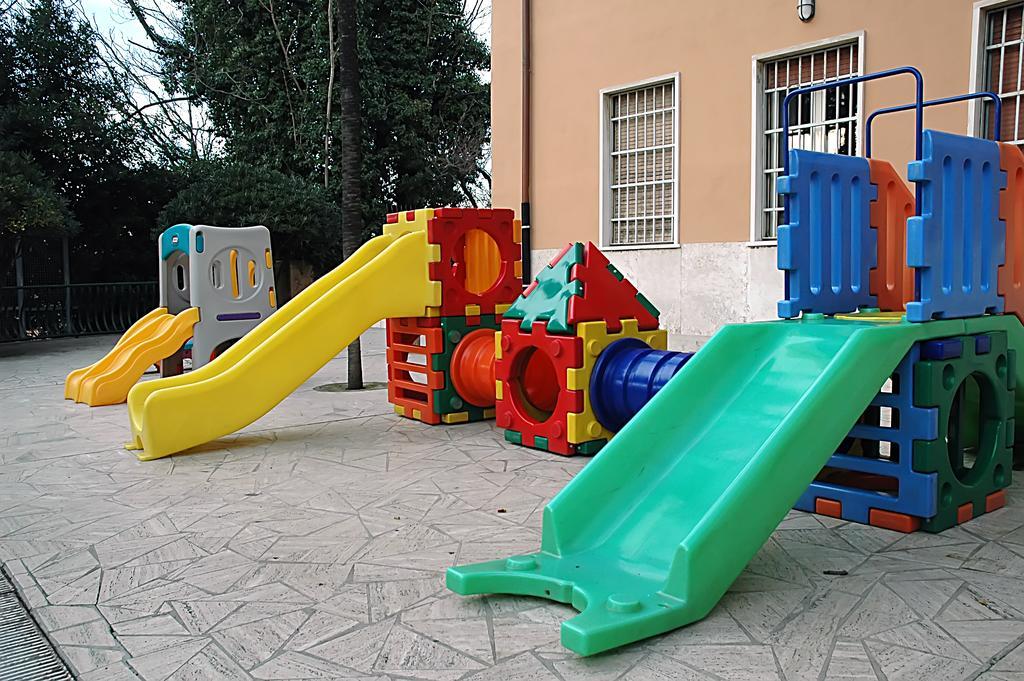 Casa Religiosa Per Ferie Ancelle Del Santuario 호텔 로마 외부 사진