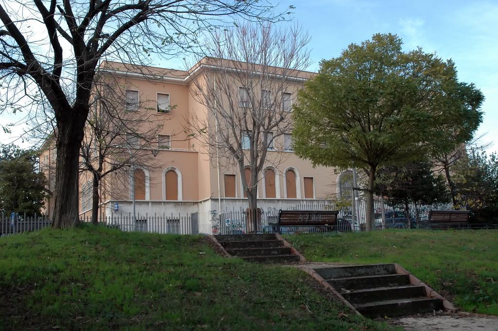 Casa Religiosa Per Ferie Ancelle Del Santuario 호텔 로마 외부 사진